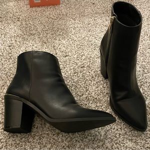 Liz Claiborne black block heeled booties, Womens size 7 wide